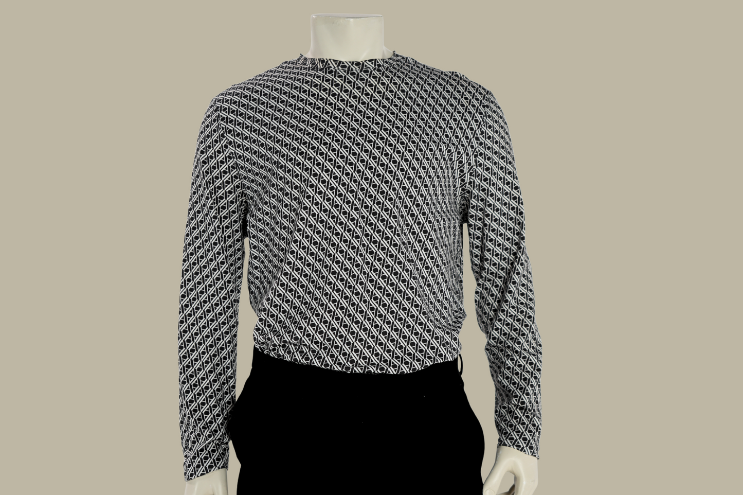 Long Sleeve Black Retro