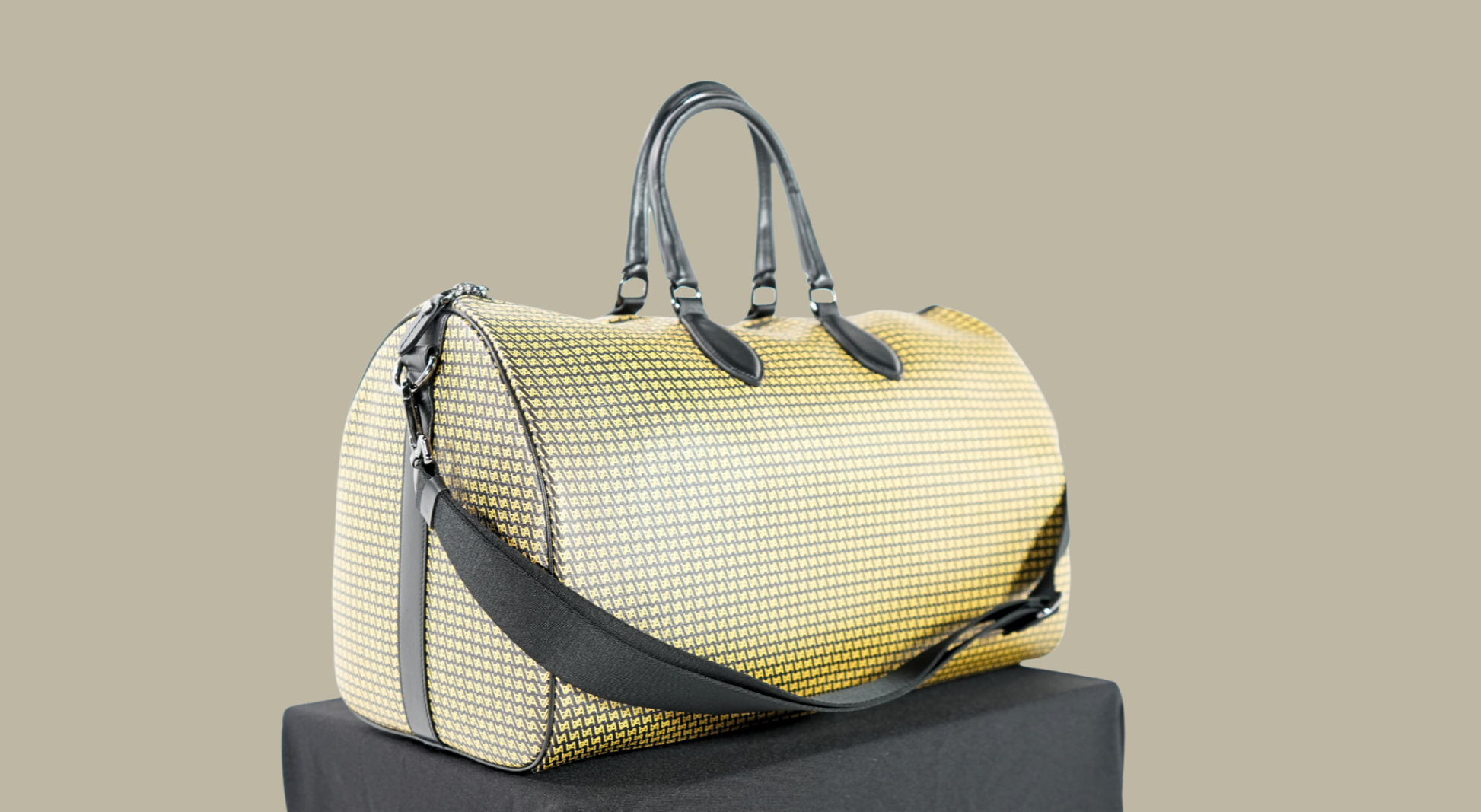 XL Legacy AA Travel Bag